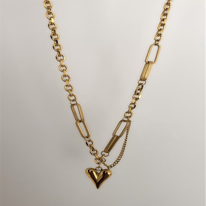 Elly Heart Necklace